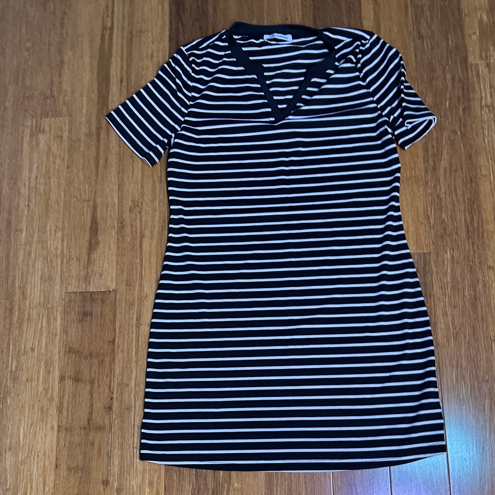 LAST CHANCE OFFER: Cupshe Black and White Striped Dress